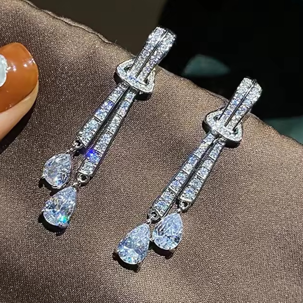 Elegant Linear Crystal Drop Earrings - Picture 3 of 12